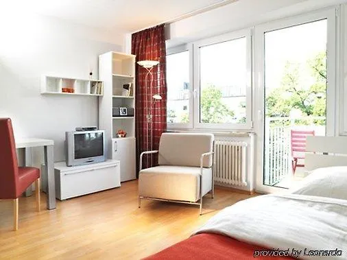 Frederics Muenchen City Schwabing Münih